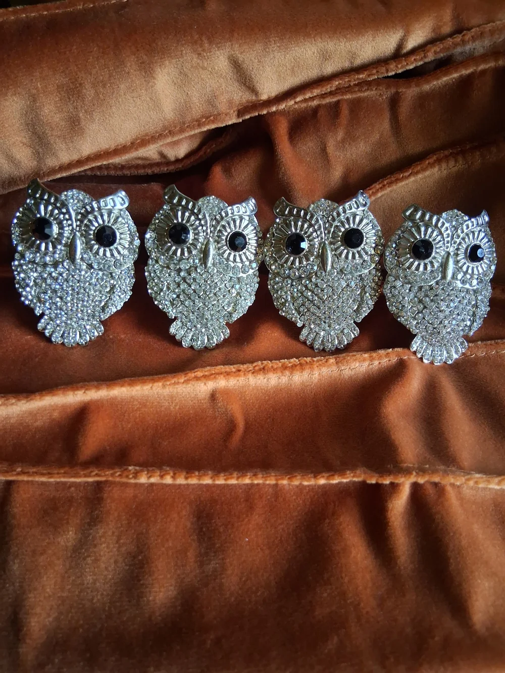 Tahari Home Owl Rhinestone Napkin Rings Set 4 Silver Tine Sparkle Table Decor